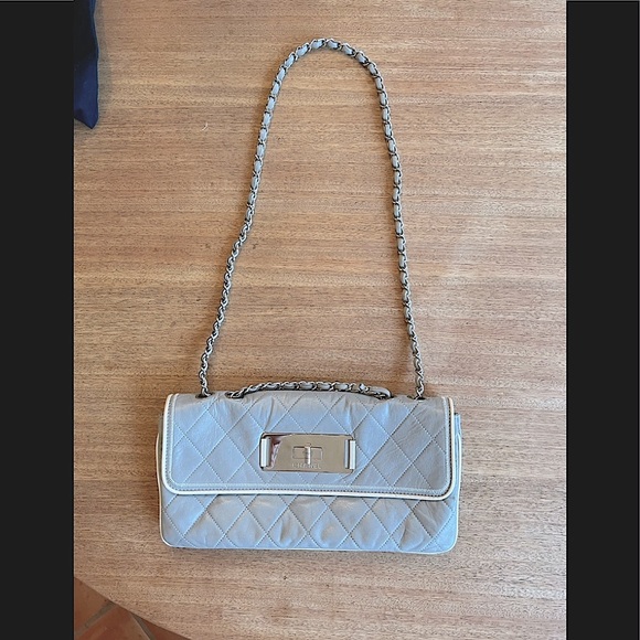 Chanel Flap Bag - Picture 5 of 10